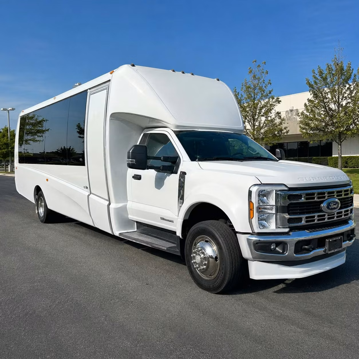 15 passenger minibus